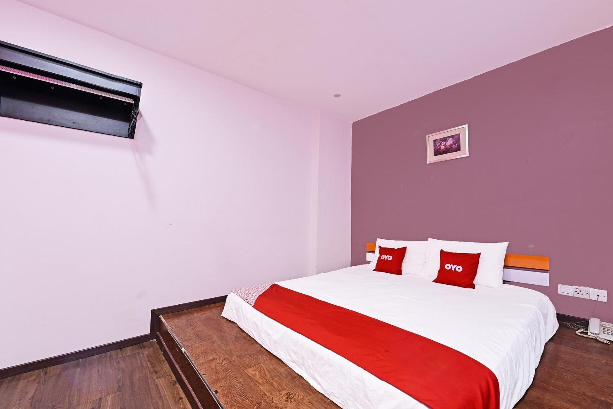 Super Oyo 992 Orange Hotel Kuala Pilah Exterior photo