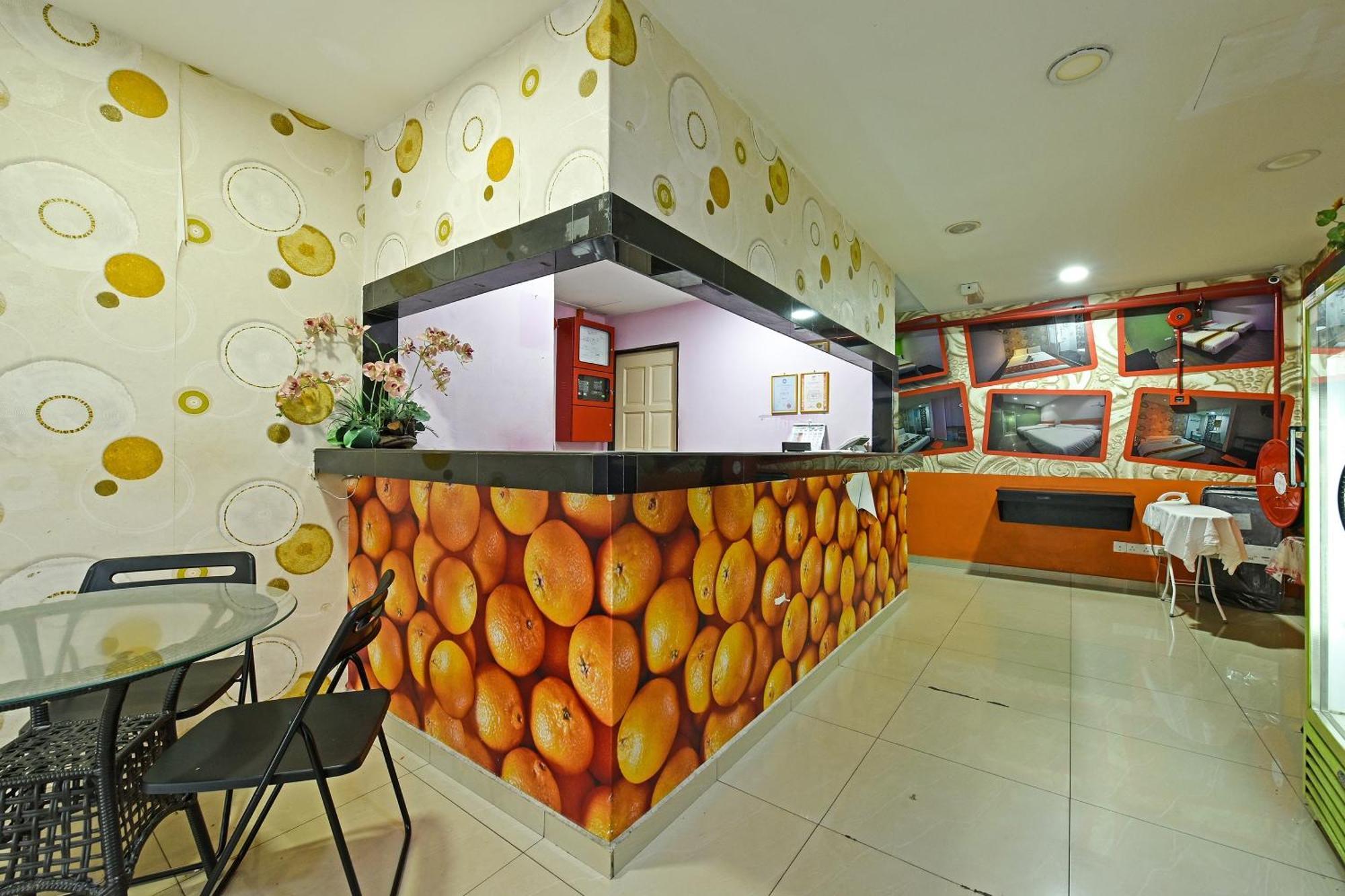 Super Oyo 992 Orange Hotel Kuala Pilah Exterior photo