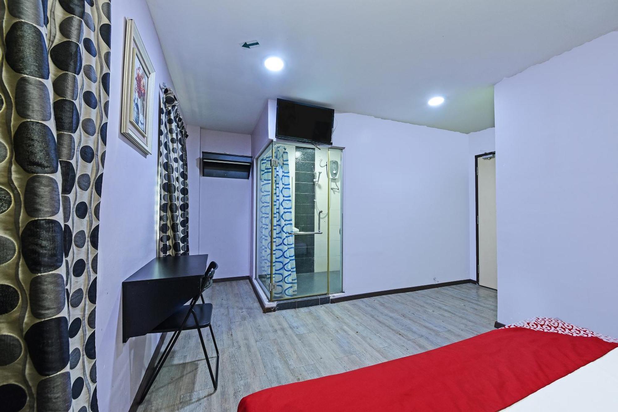 Super Oyo 992 Orange Hotel Kuala Pilah Exterior photo