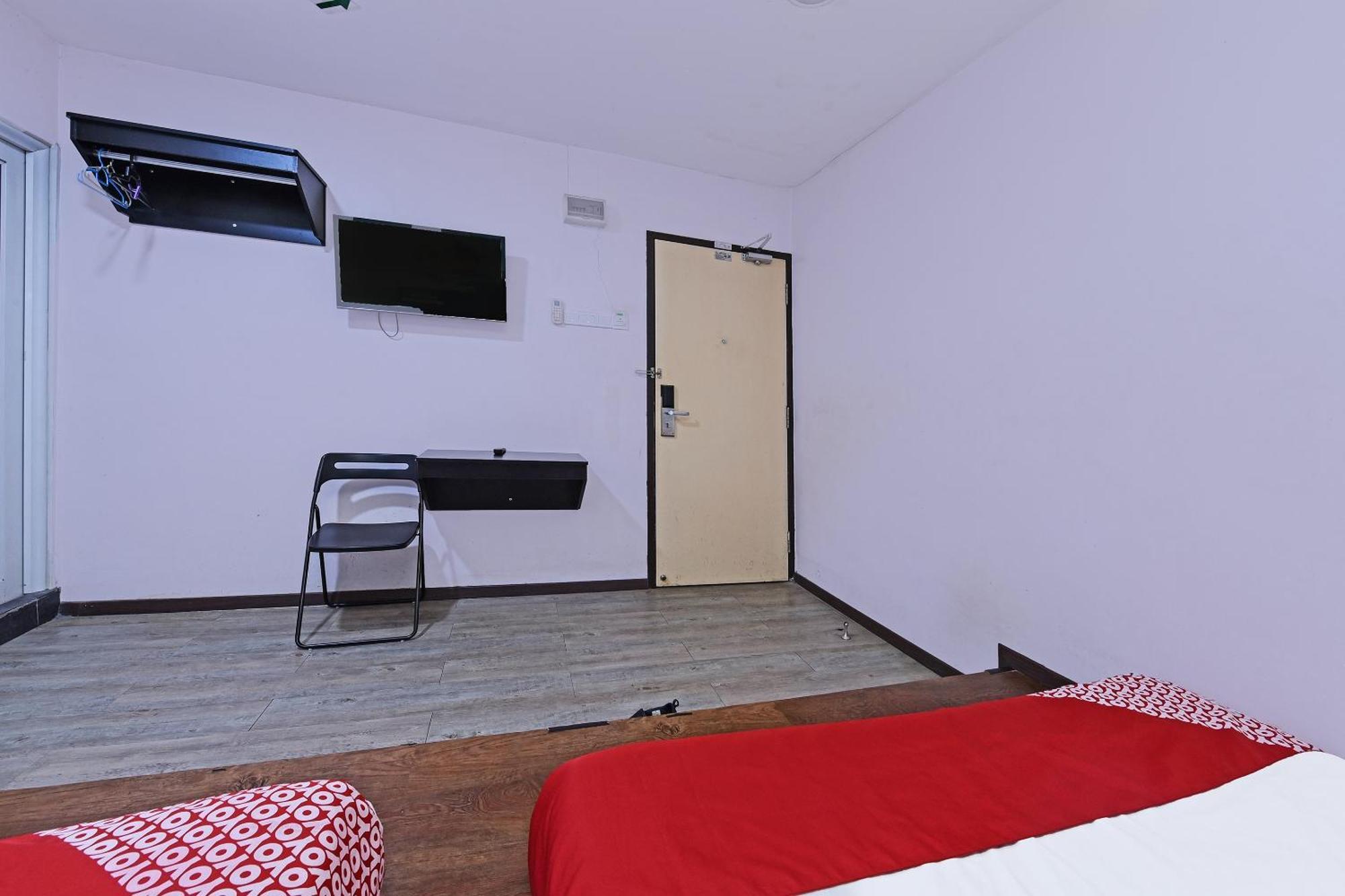 Super Oyo 992 Orange Hotel Kuala Pilah Exterior photo
