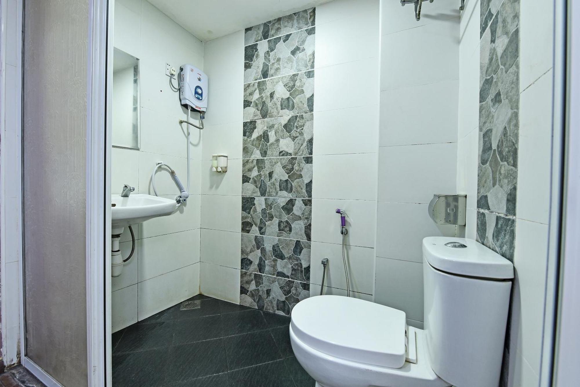 Super Oyo 992 Orange Hotel Kuala Pilah Exterior photo