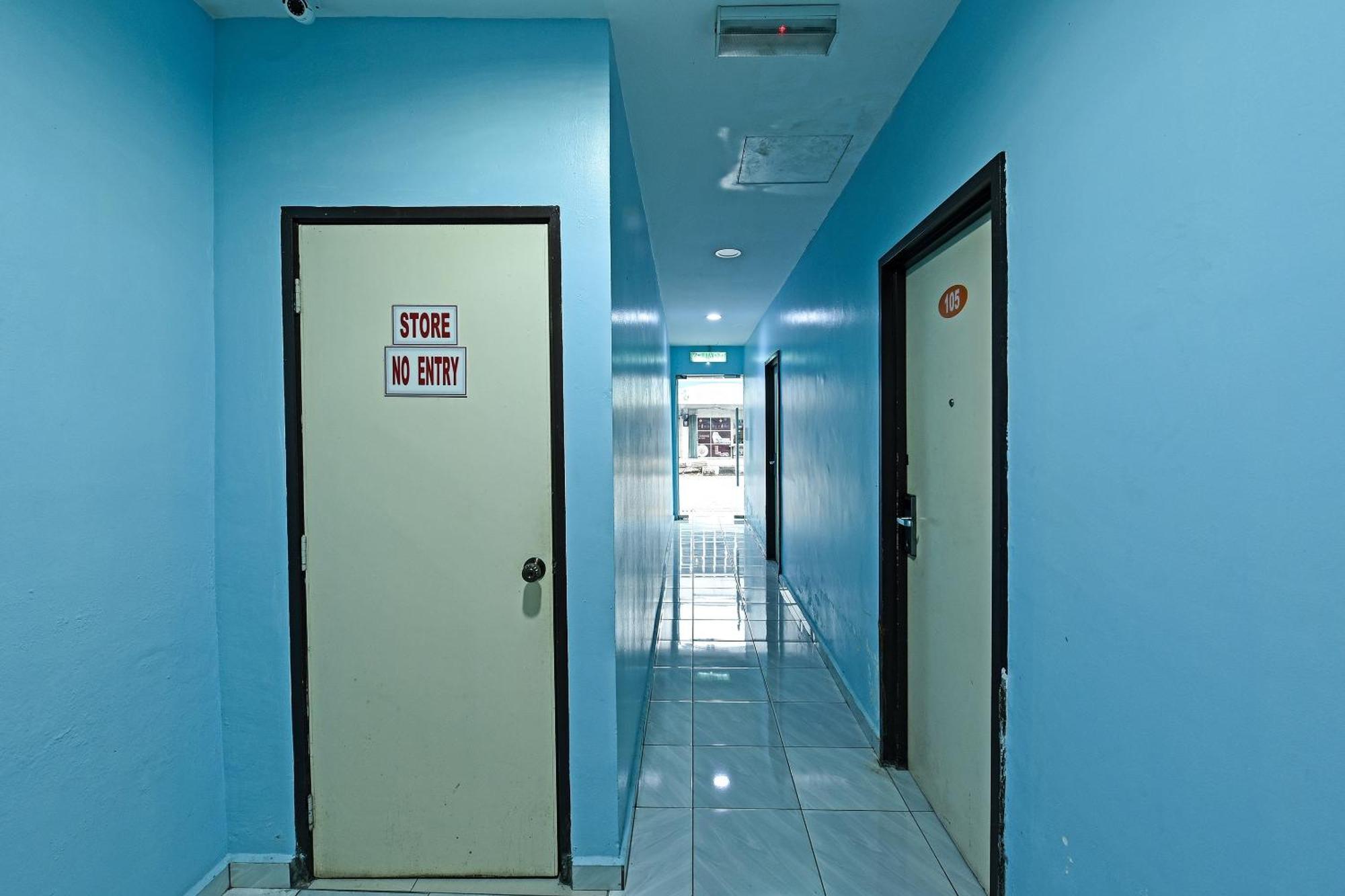 Super Oyo 992 Orange Hotel Kuala Pilah Exterior photo