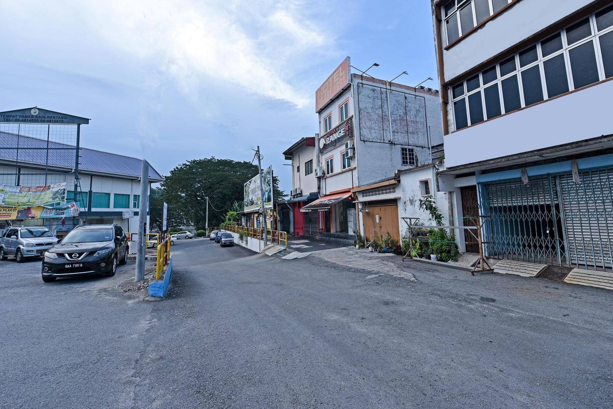 Super Oyo 992 Orange Hotel Kuala Pilah Exterior photo