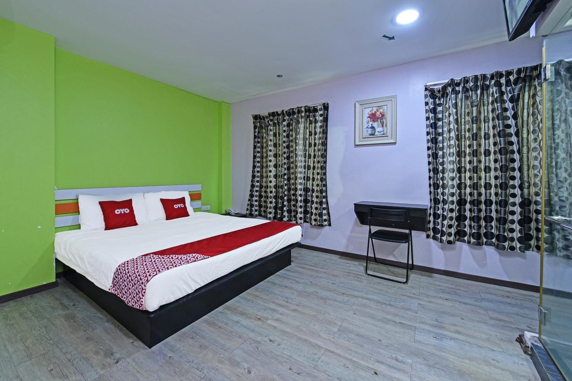 Super Oyo 992 Orange Hotel Kuala Pilah Exterior photo